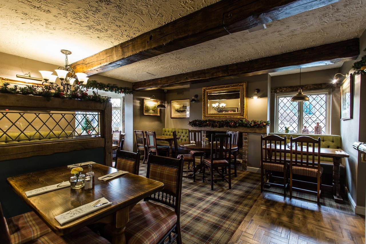 The Plough Inn & Restaurant คองเกิลตัน ภายนอก รูปภาพ